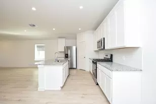 1130 Vista Pointe Dr, Fresno, TX 77545 - Photo 9