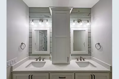 917 Westview, Crystal Beach, TX 77650 - Photo 17