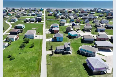 917 Westview, Crystal Beach, TX 77650 - Photo 31