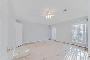 2311 Piney Woods Dr, Pearland, TX 77581 - Photo 15