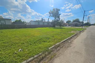 2602 Noble St, Houston, TX 77026 - Photo 1