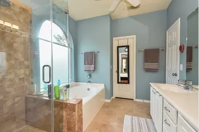 1211 Deerbrook Drive, Sugar Land, TX 77479 - Photo 19