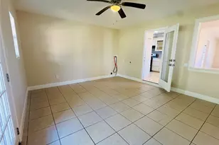 605 Tovrea Rd, Alvin, TX 77511 - Photo 15