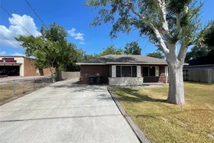 605 Tovrea Rd, Alvin, TX 77511 - Photo 1