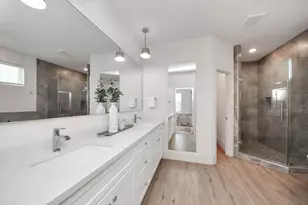 1043 Glen Ave, Houston, TX 77088 - Photo 17