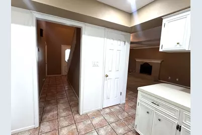 111 Trentwood Circle, Victoria, TX 77901 - Photo 9