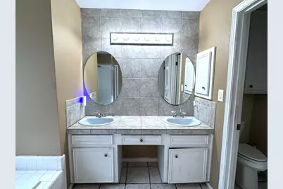 111 Trentwood Circle, Victoria, TX 77901 - Photo 17