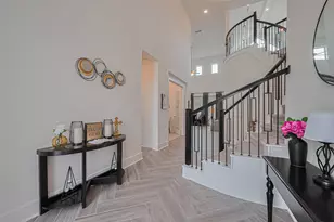 9014 Meadow Bridge Dr, Missouri City, TX 77459 - Photo 3