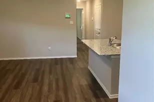 232 Blanco, Huntsville, TX 77340 - Photo 5