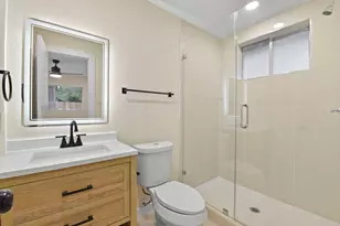 2322 Aprilmont Dr, Sugar Land, TX 77498 - Photo 27