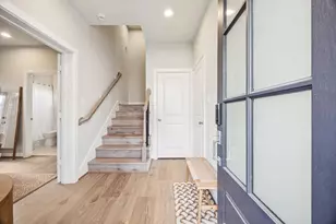 6312 Brighton Oaks Ln, Houston, TX 77008 - Photo 9