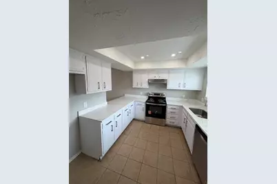 6423 S Briar Bayou Drive, Houston, TX 77072 - Photo 5