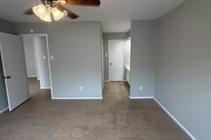 6423 S Briar Bayou Dr, Houston, TX 77072 - Photo 13