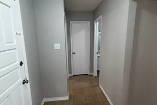 6423 S Briar Bayou Dr, Houston, TX 77072 - Photo 9