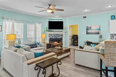 2324 Martinique, Crystal Beach, TX 77650 - Photo 13