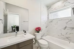 10616 Cascade Ledge Ln, Houston, TX 77025 - Photo 17