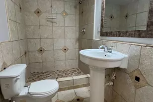 512 Melbourne St, Houston, TX 77022 - Photo 5