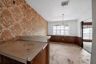 8806 Braunston Ln, Houston, TX 77088 - Photo 11