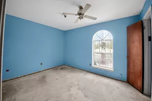 8806 Braunston Ln, Houston, TX 77088 - Photo 17