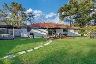 9515 Meadowglen Ln, Houston, TX 77063 - Photo 41