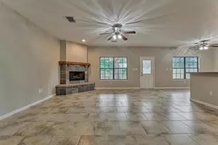 12235 Ridgecrest Dr, Willis, TX 77318 - Photo 5