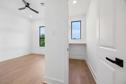 1325 W 22nd Street, Houston, TX 77008 - Photo 23