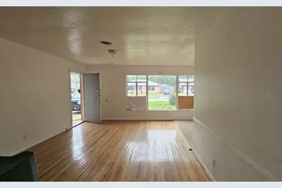 121 E Riverwood Drive, Houston, TX 77076 - Photo 3