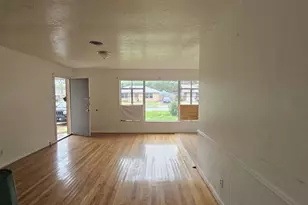 121 E Riverwood Dr, Houston, TX 77076 - Photo 3