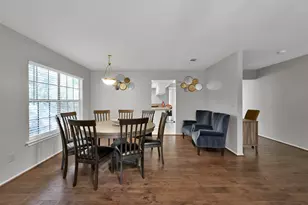 17 Kittiwake Ct, Spring, TX 77380 - Photo 5
