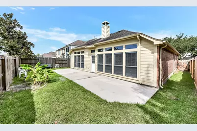 2024 Shore Breeze Drive, Pearland, TX 77584 - Photo 29
