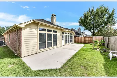 2024 Shore Breeze Drive, Pearland, TX 77584 - Photo 31