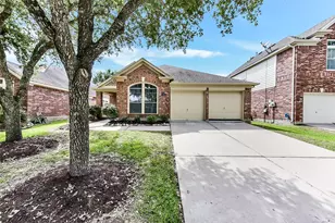 2024 Shore Breeze Dr, Pearland, TX 77584 - Photo 1