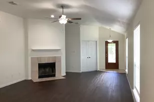 3709 Breckenridge Dr, Montgomery, TX 77356 - Photo 5