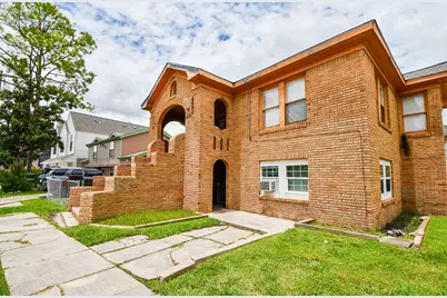 5049 Jefferson Street #B, Houston, TX 77023 - Photo 1