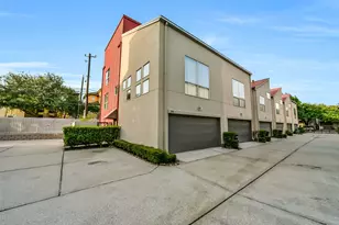355 Sydnor St, Houston, TX 77020 - Photo 3