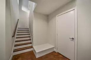 355 Sydnor St, Houston, TX 77020 - Photo 5