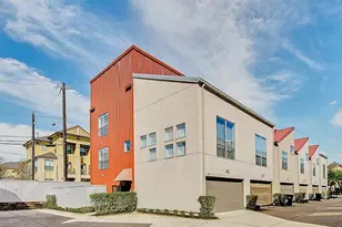 355 Sydnor St, Houston, TX 77020 - Photo 1