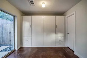 355 Sydnor St, Houston, TX 77020 - Photo 27