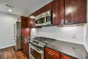 355 Sydnor St, Houston, TX 77020 - Photo 17