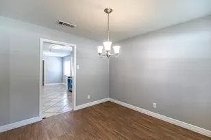 5938 Lattimer Dr, Houston, TX 77035 - Photo 9