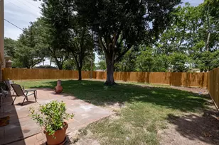 5938 Lattimer Dr, Houston, TX 77035 - Photo 7