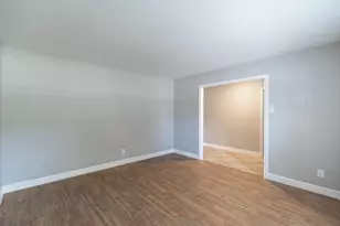 5938 Lattimer Dr, Houston, TX 77035 - Photo 23