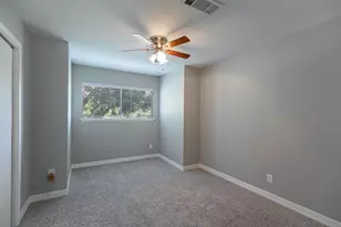 5938 Lattimer Dr, Houston, TX 77035 - Photo 21