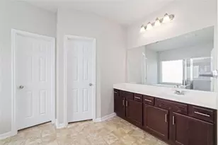 2707 Golden Hills Ct, Fresno, TX 77545 - Photo 17