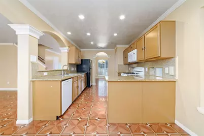 8207 Aliso Canyon Lane, Houston, TX 77083 - Photo 9