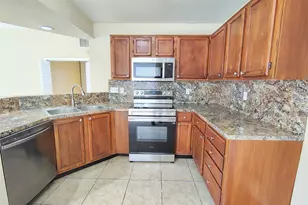 4407 Waterfall Way, Sugar Land, TX 77479 - Photo 9