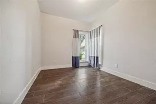 8100 Cambridge St, Houston, TX 77054 - Photo 9