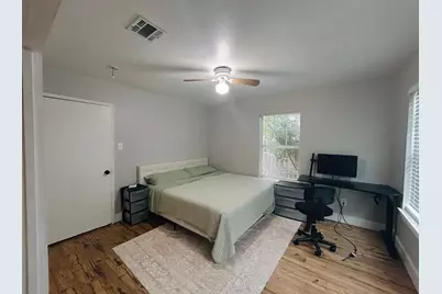8137 Wetherby Lane, Houston, TX 77075 - Photo 5