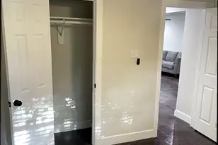 618 E 40th St, Houston, TX 77022 - Photo 17