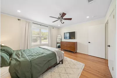4830 Hummingbird Street, Houston, TX 77035 - Photo 15